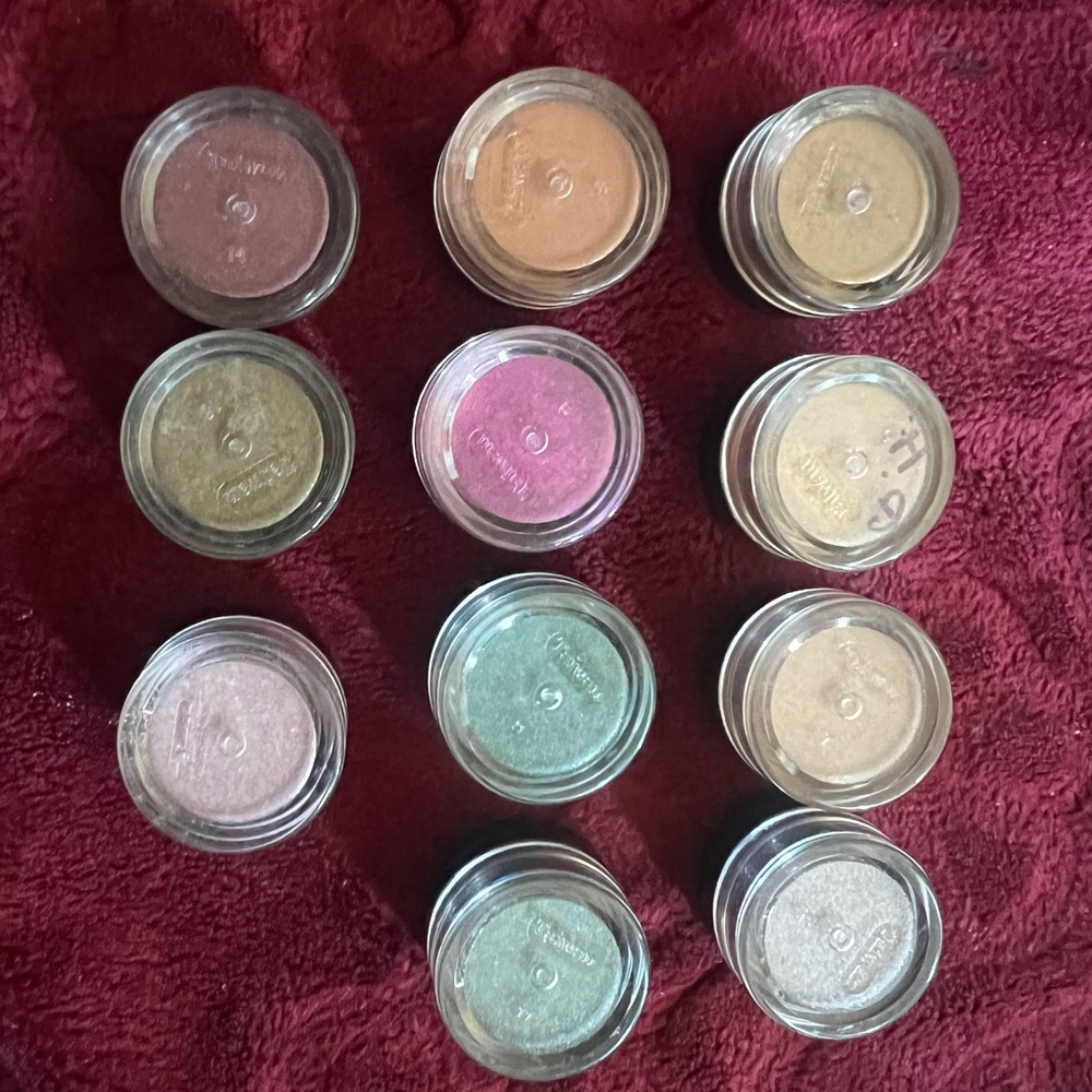 MAC cosmetics Assorted Pigment/Glitter Set - 11 Colors
ALL OF THEM!
